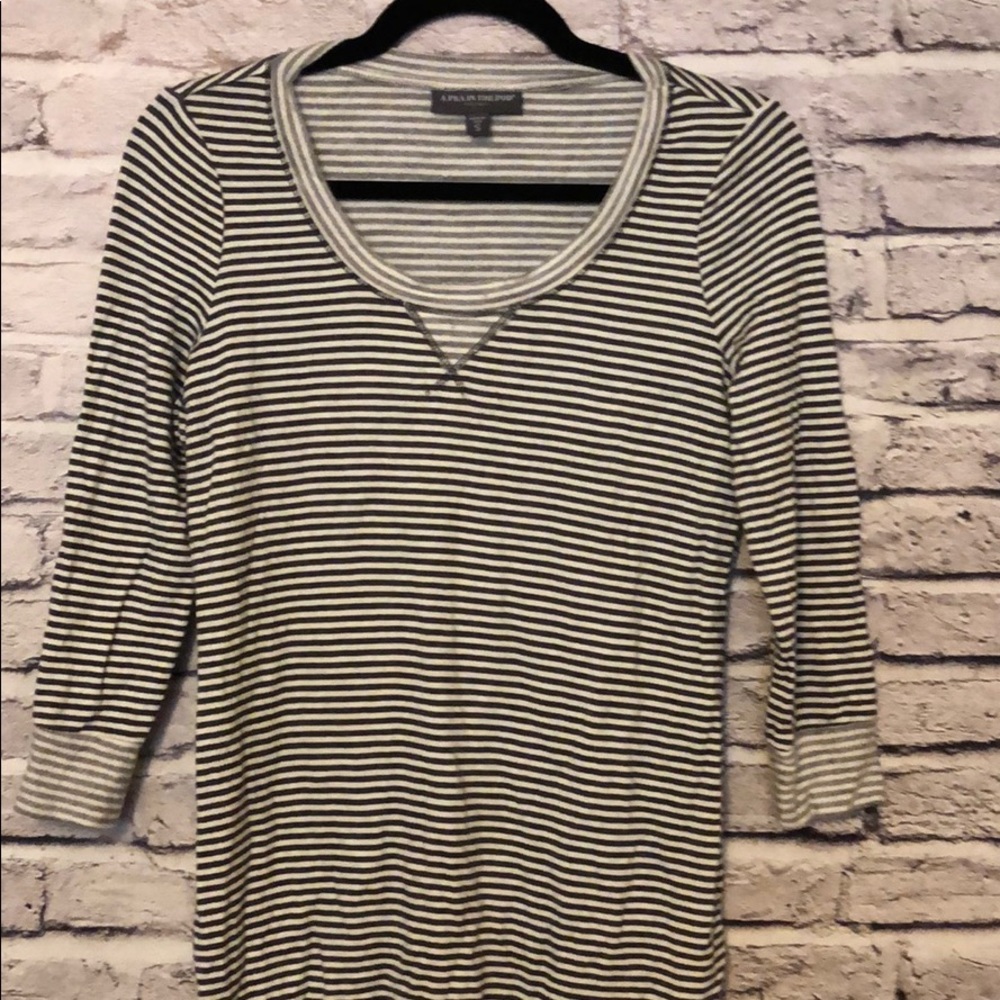 A Pea in the Pod 3/4 sleeve soft striped shirt